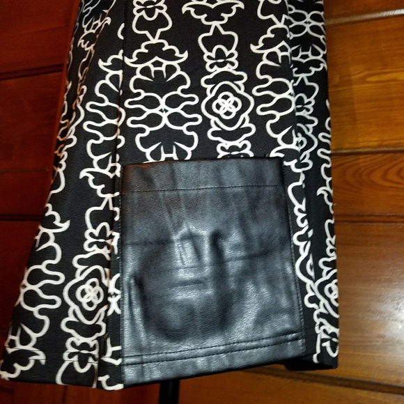 ⬇️ CLEARANCE ⬇️ Tracy Negoshian Vivien Tiki Dress - Picture 5 of 7